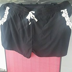 Derek Heart Women's Plus size shorts